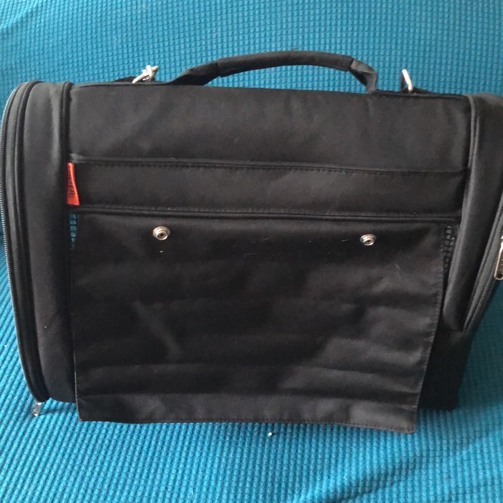 Backpack Pet Carrier - Picture 3 of 8